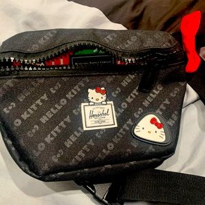 Hershel hello kitty Fanny pack